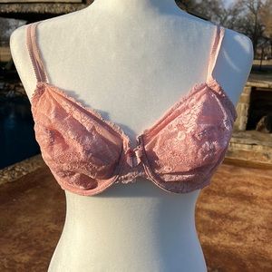 Victoria’s Secret unlined full coverage pink lace bra size 38D